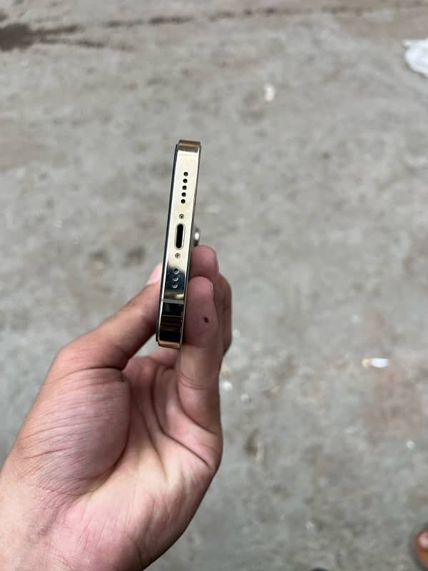 iPhone 13pro factory unlock 128gb 2