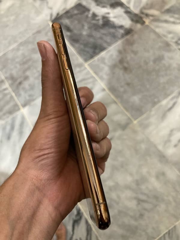 IPHONE XS MAX 256GB PTA 7