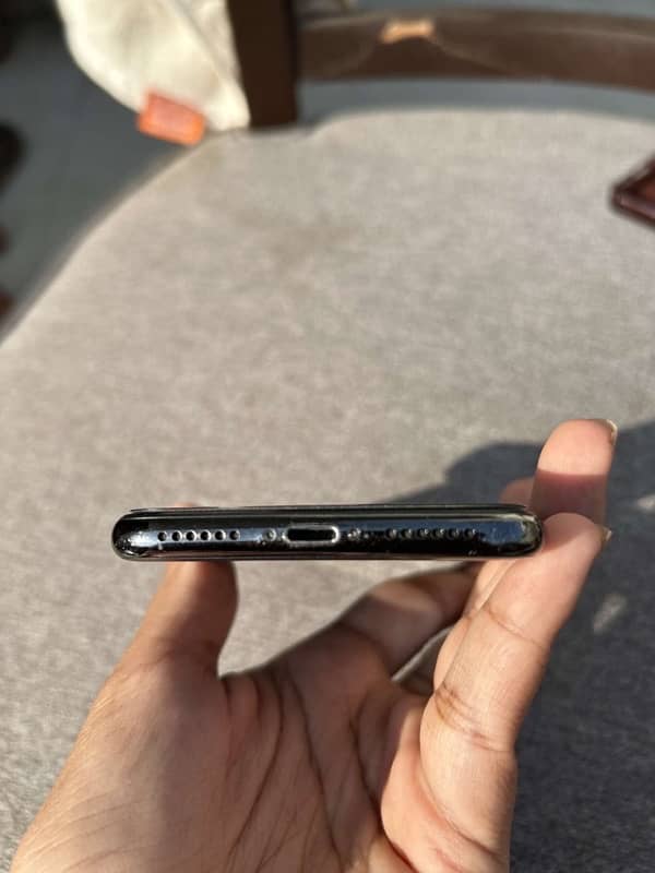 IPHONE X PTA APPROVED 9/10 CONDITION 4