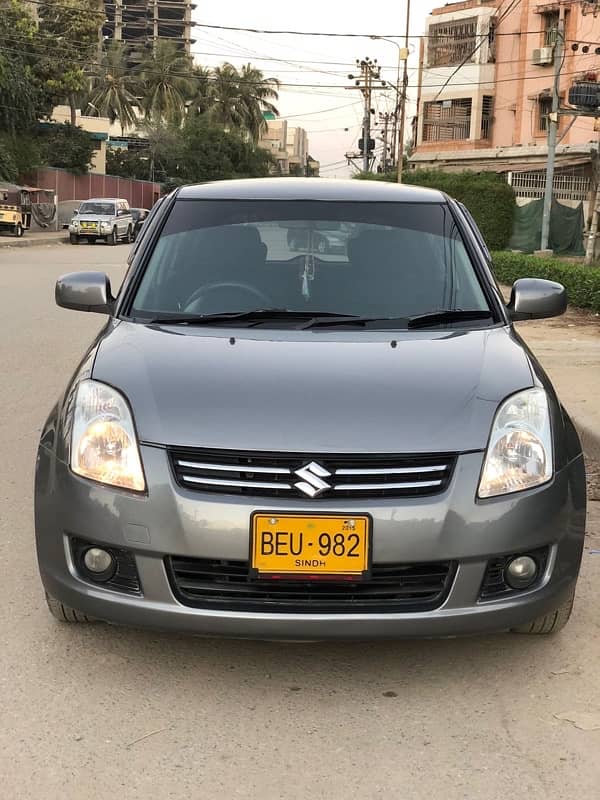 Suzuki Swift 2015 model Dlx Automatic 5