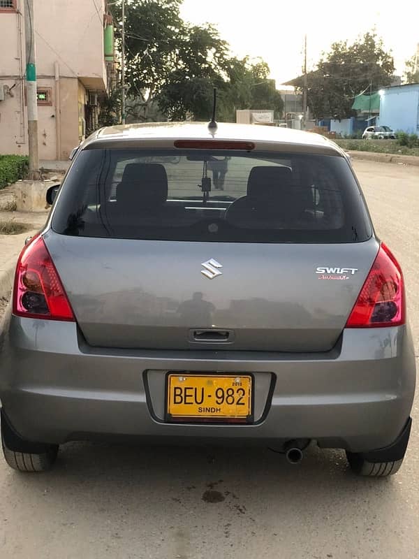 Suzuki Swift 2015 model Dlx Automatic 11