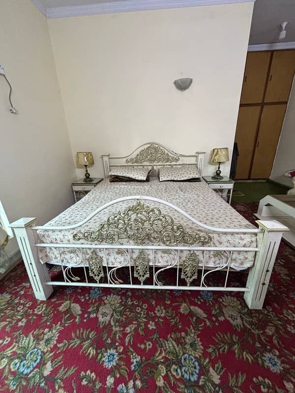 white bed set for sale in good condition 1