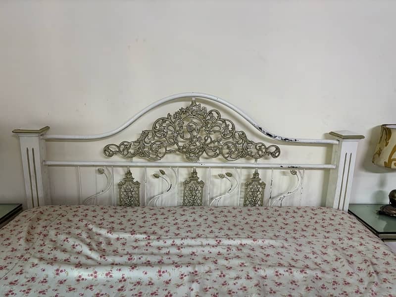 white bed set for sale in good condition 2