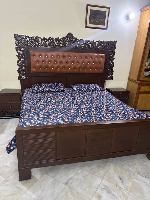 white bed set for sale in good condition 7