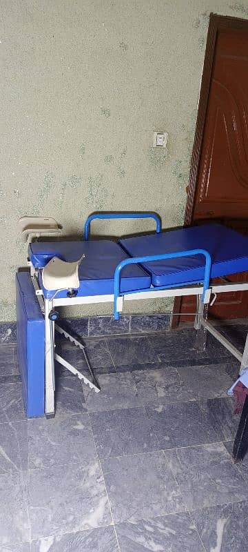 Steacher| clinic bed | hospital Bed 5