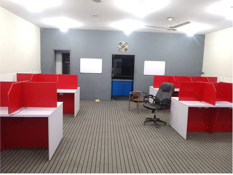 Fully Furnished Area 1200 Square Feet Office Available For Rent in Main Boulevard Road Gulberg 3 Lahore 0