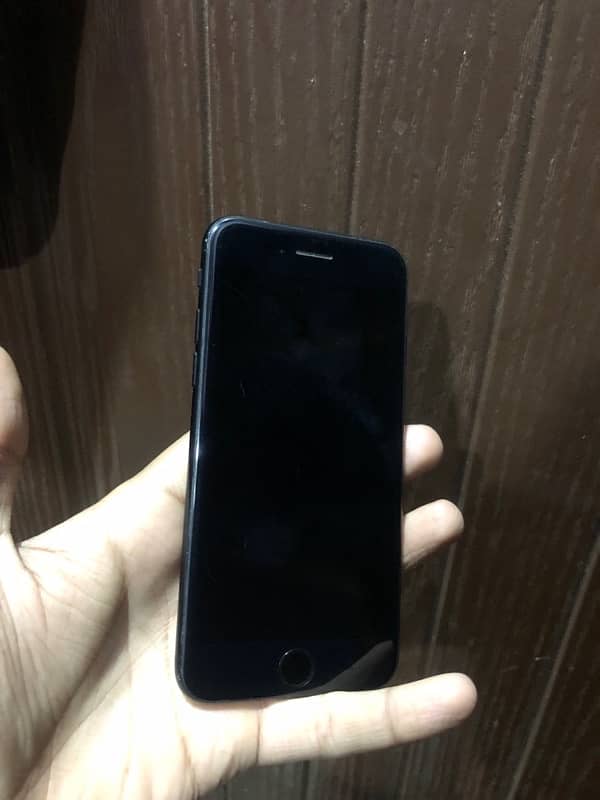 iphone se 2020 64gb pta approved no fault urgently sale 3