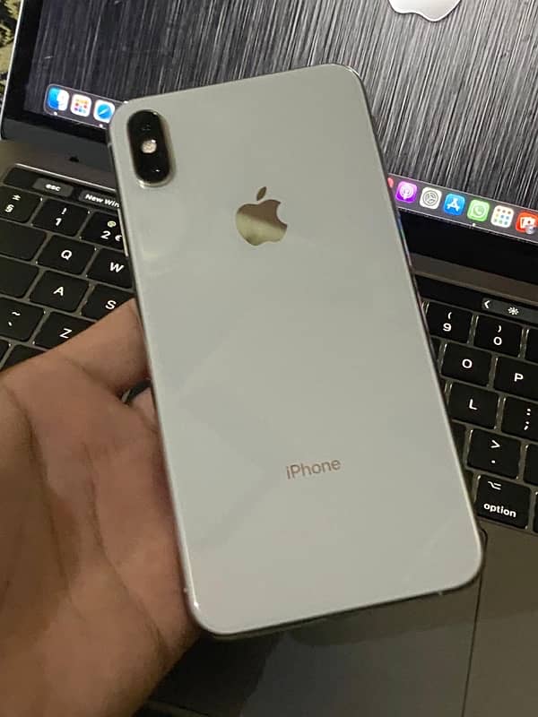 iPhone XS Max 2