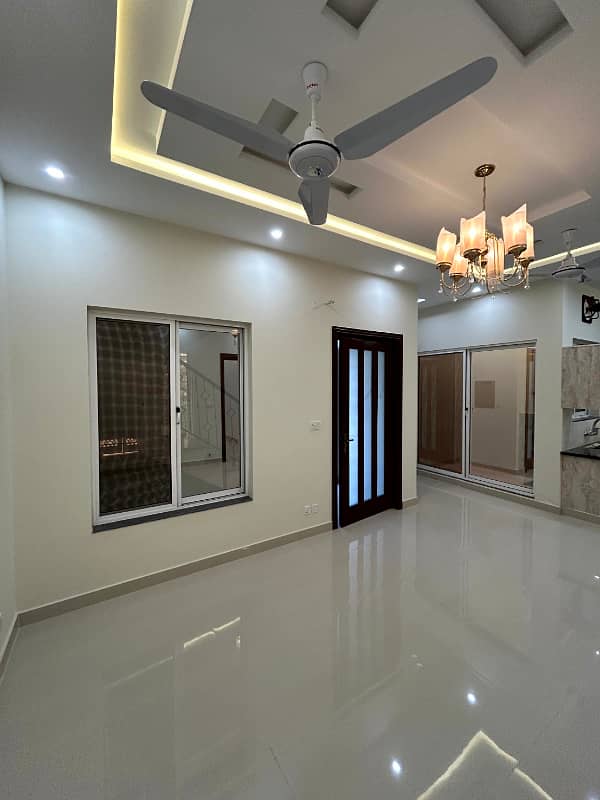 8 Marla Beautiful Brand New House Near Park Available For Sale 9