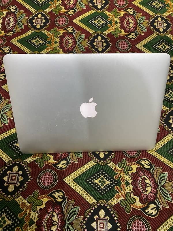 MacBook Air 13” Early 2014 3