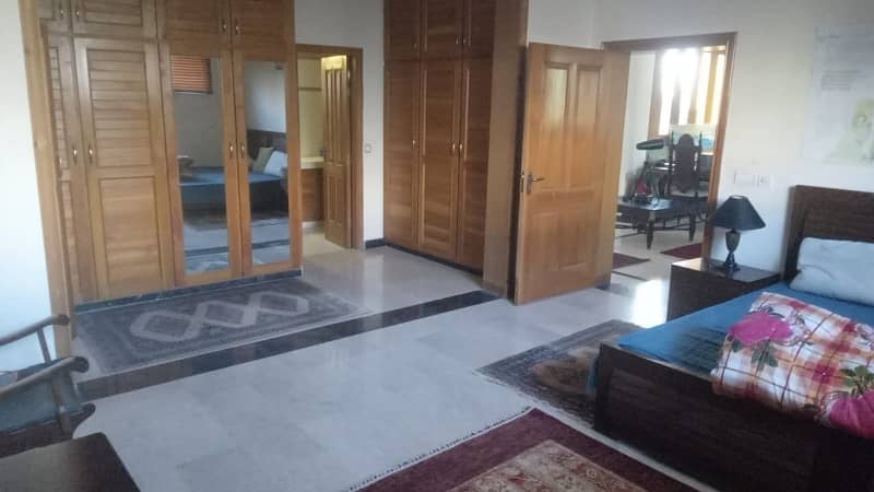 1 Kanal Beautiful Ground and Upper Portion Available For Rent on Prime location 6