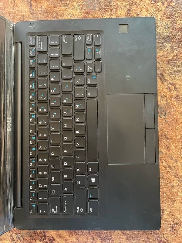 Dell Latitude 7390 Core i7-8th generation 6