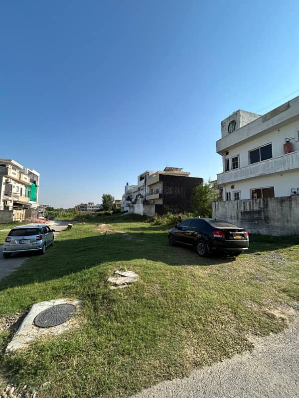 Beautiful 4.4 Marla Corner Plot Near Market and Mosque Available for Sale 1