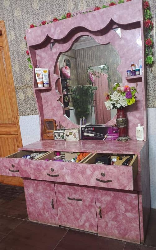 dressing table 1