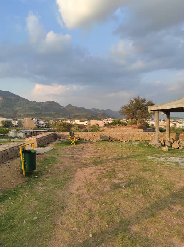 60x90 Beautiful Level Plot Near Main Double Road Available For Sale 1