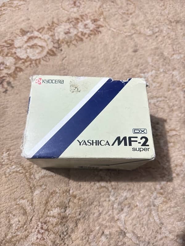 Vintage Yashica MF2 Camera (box pack) 3