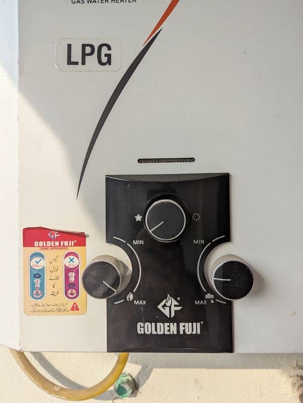 golden Fuji LPG geyser for sale all good new condition 4