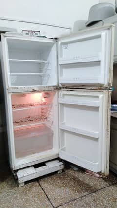 Haier refrigerator HRF350m