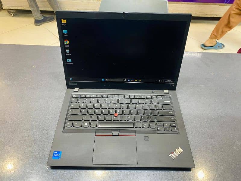 LENOVO P14S 14 INCH good condition good battery helth 7