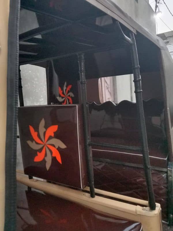 Sazgar 3 seater rickshaw in new Condition 3