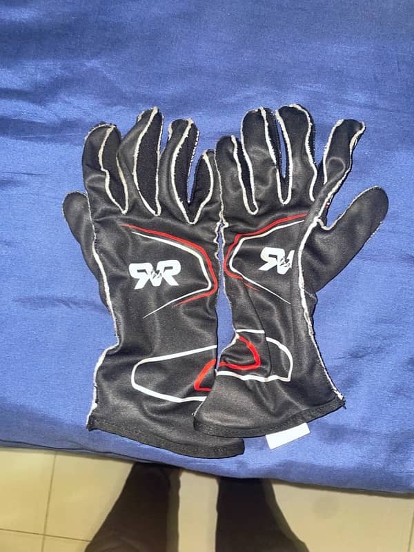 Racing gloves 0