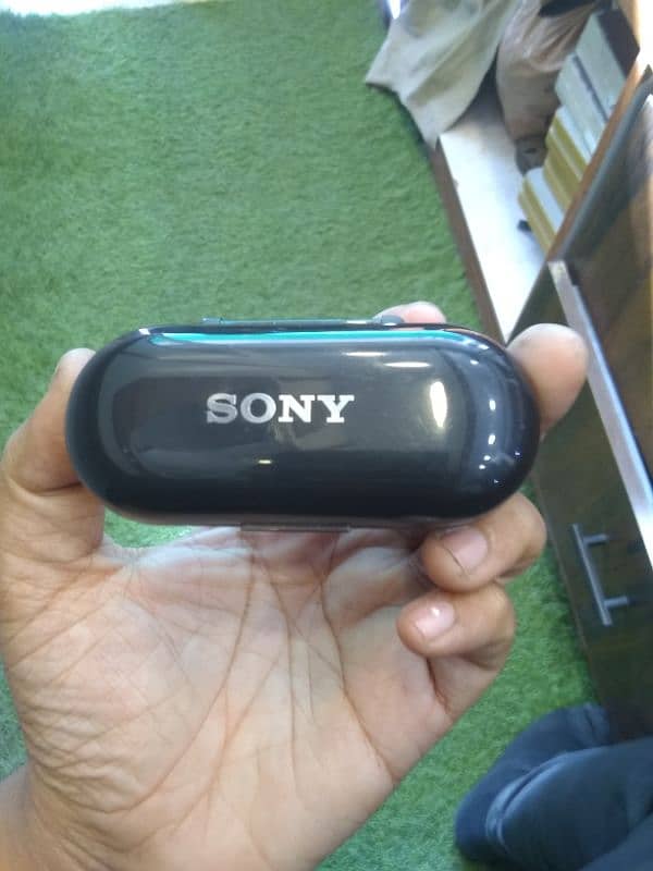 Sony Earbuds with heavy sound 4