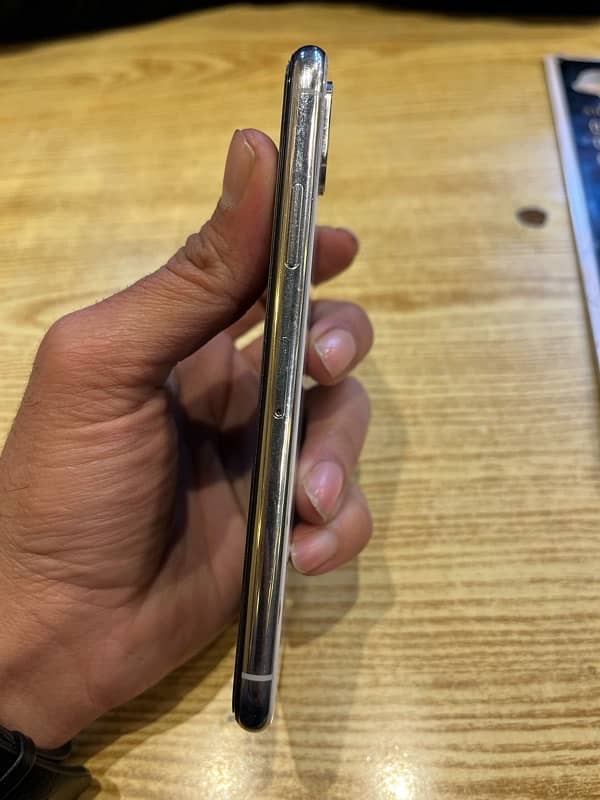 Iphone X (PTA APPROVED) 64GB 5