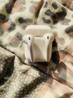 Apple AirPods 1st generation