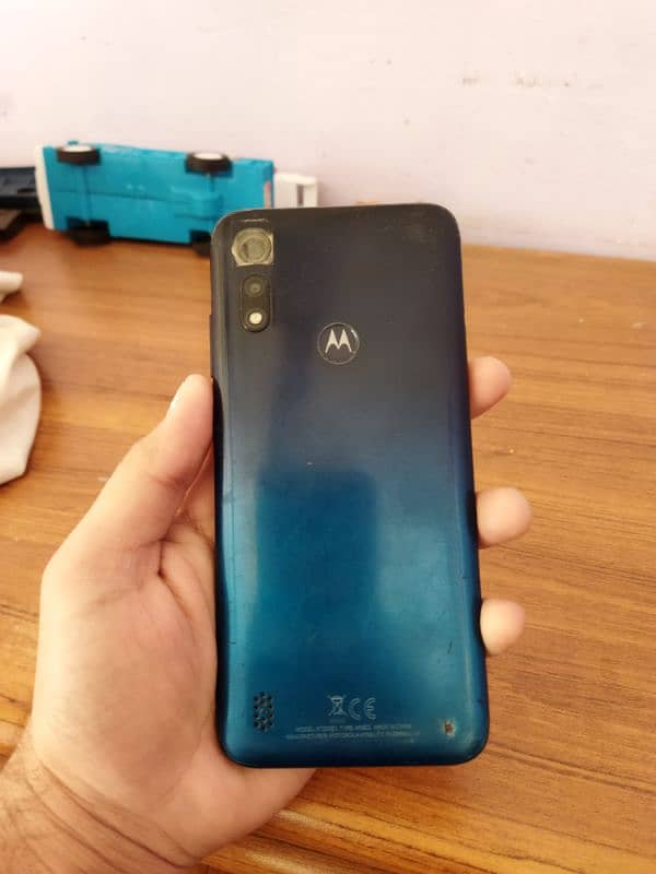 Moto e6s 2/32 with box official 2