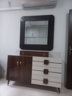 dressing table