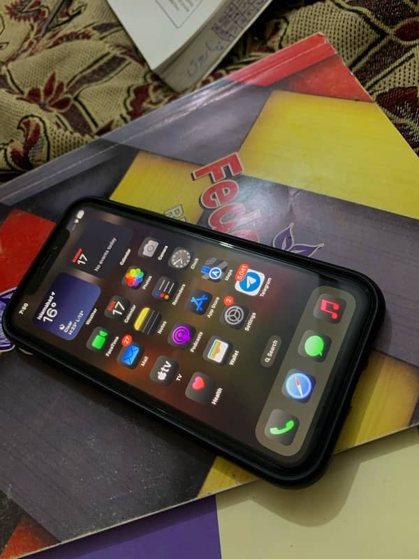 IPhone XR Non Pta Factory Unlocked 8