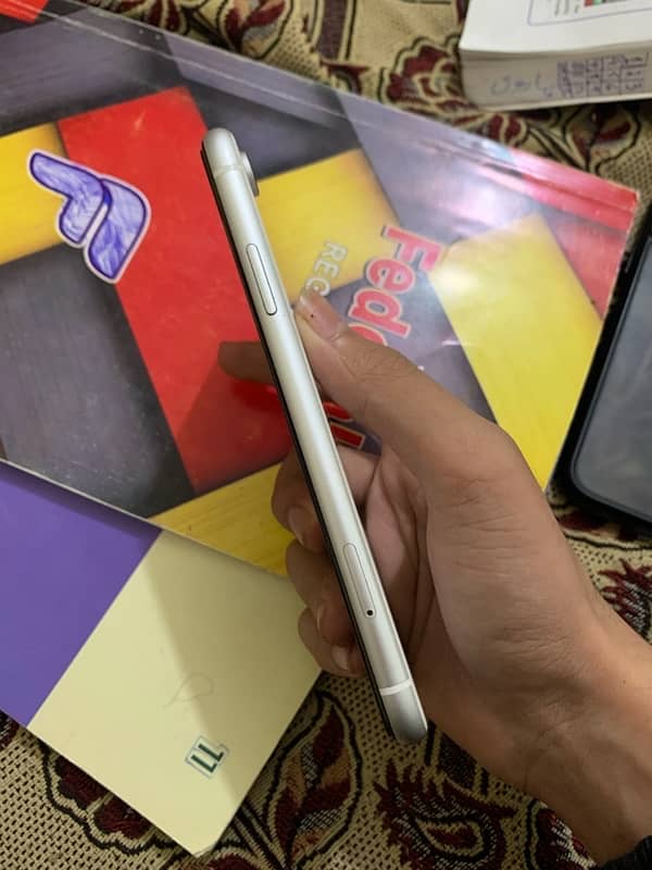 IPhone XR Non Pta Factory Unlocked 12