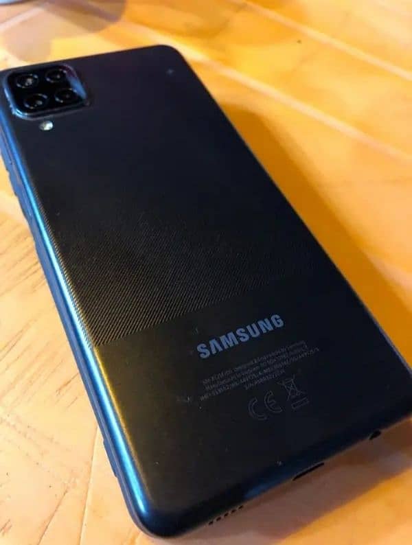 Samsung galaxy A12 4