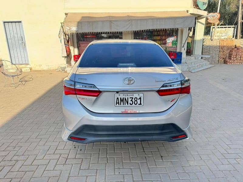 Toyota Corolla Altis 2022 4