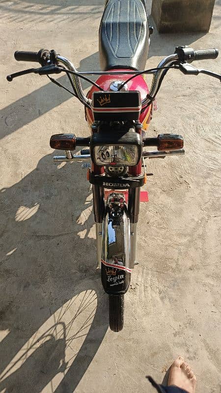 Honda CD 70 red colour 9