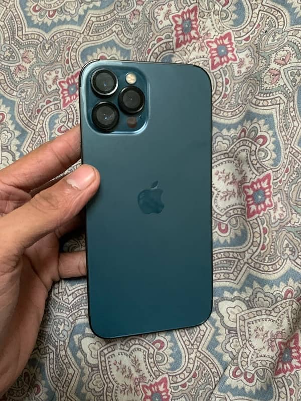 I phone 12 pro max non pta (jv) contect numbr 03082985065 0