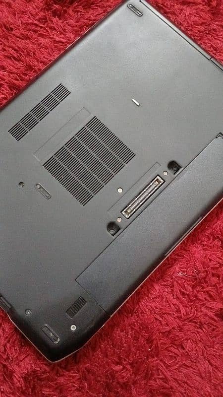 DELL LATITUDE E6420 in original condition 3