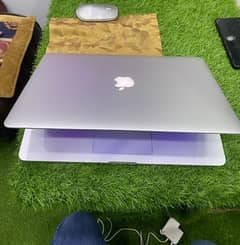 MacBook