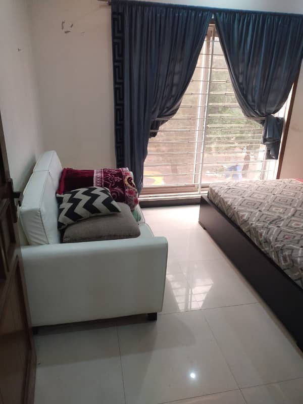 Five Marla Furnished Upper Portion in Bahria Town Lahore 3