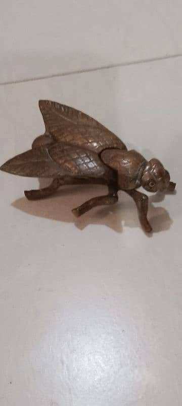 Handcrafted Brass Antique Decorative Insect Sculpture. 2