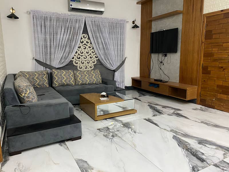 12-Marla Furnished Upper Portion in Bahria Town Lahore 6