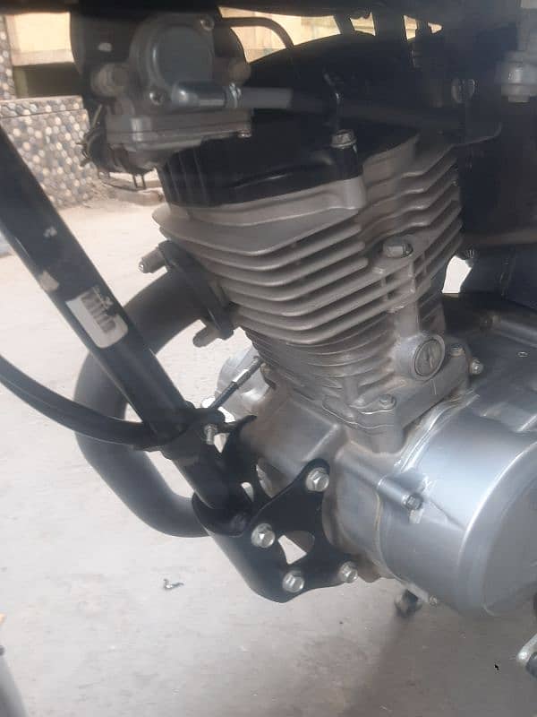 honda125 bike bohat achi hai 11