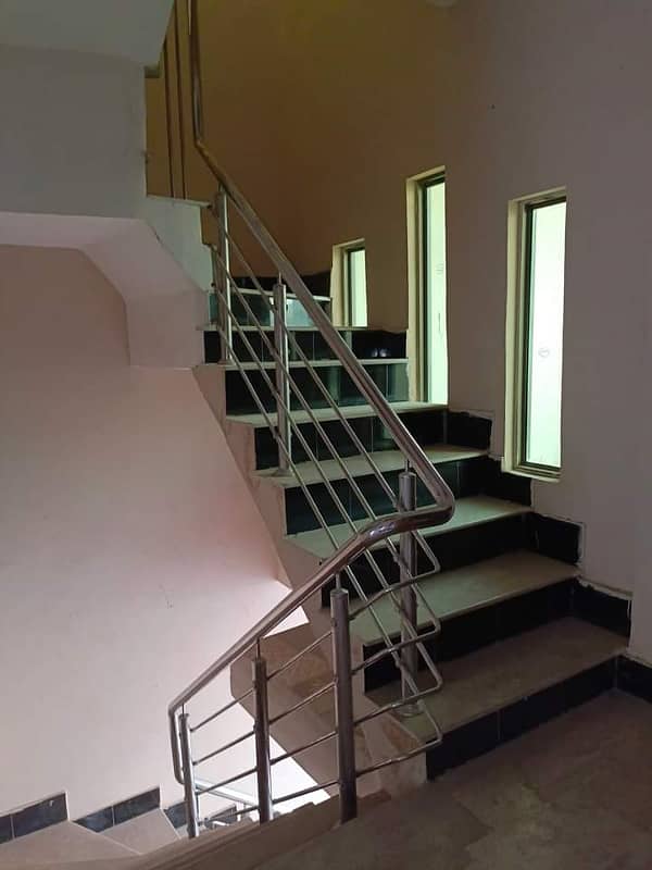 3.5 Marla Beautiful House For Sale In Johar Town 13