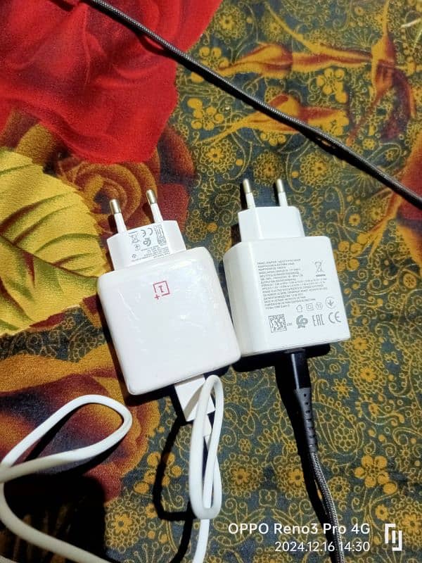 OnePlus and Samsung charger 4