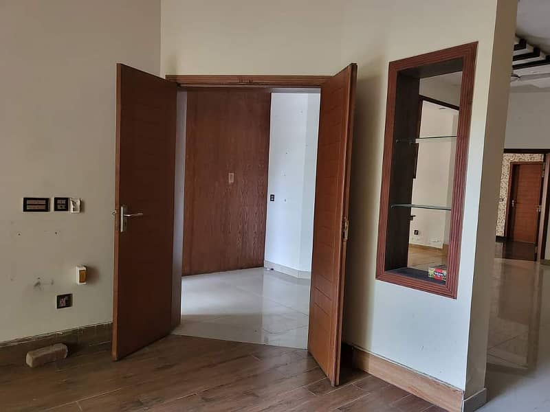 13-Marla Lower Portion For Rent in Bahria Town Lahore 12