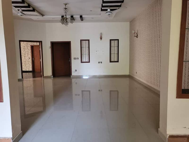 13-Marla Lower Portion For Rent in Bahria Town Lahore 13