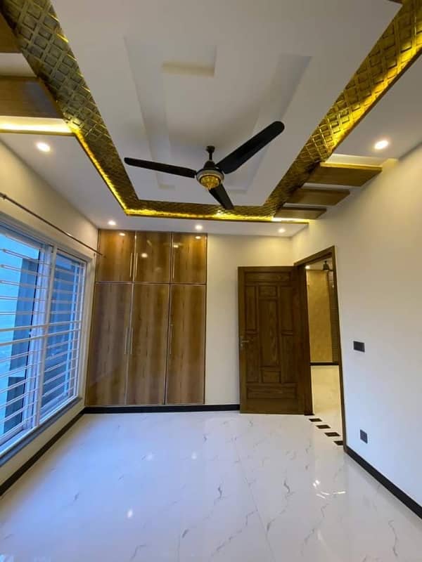 5 Marla Brand New Luxury House For Sale In Punjab Society Phase 2 8