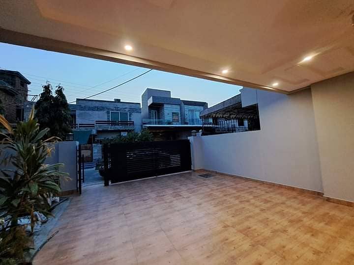 1 Kanal House Available For sale In Valencia Town 1