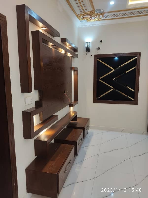 5 Marla Beautiful House Available For Sale In Johar Town 6