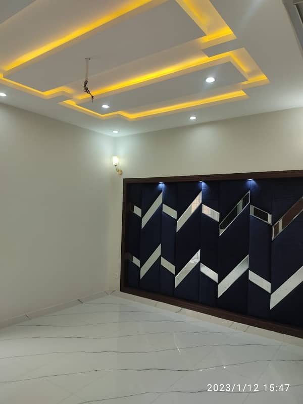 5 Marla Beautiful House Available For Sale In Johar Town 18